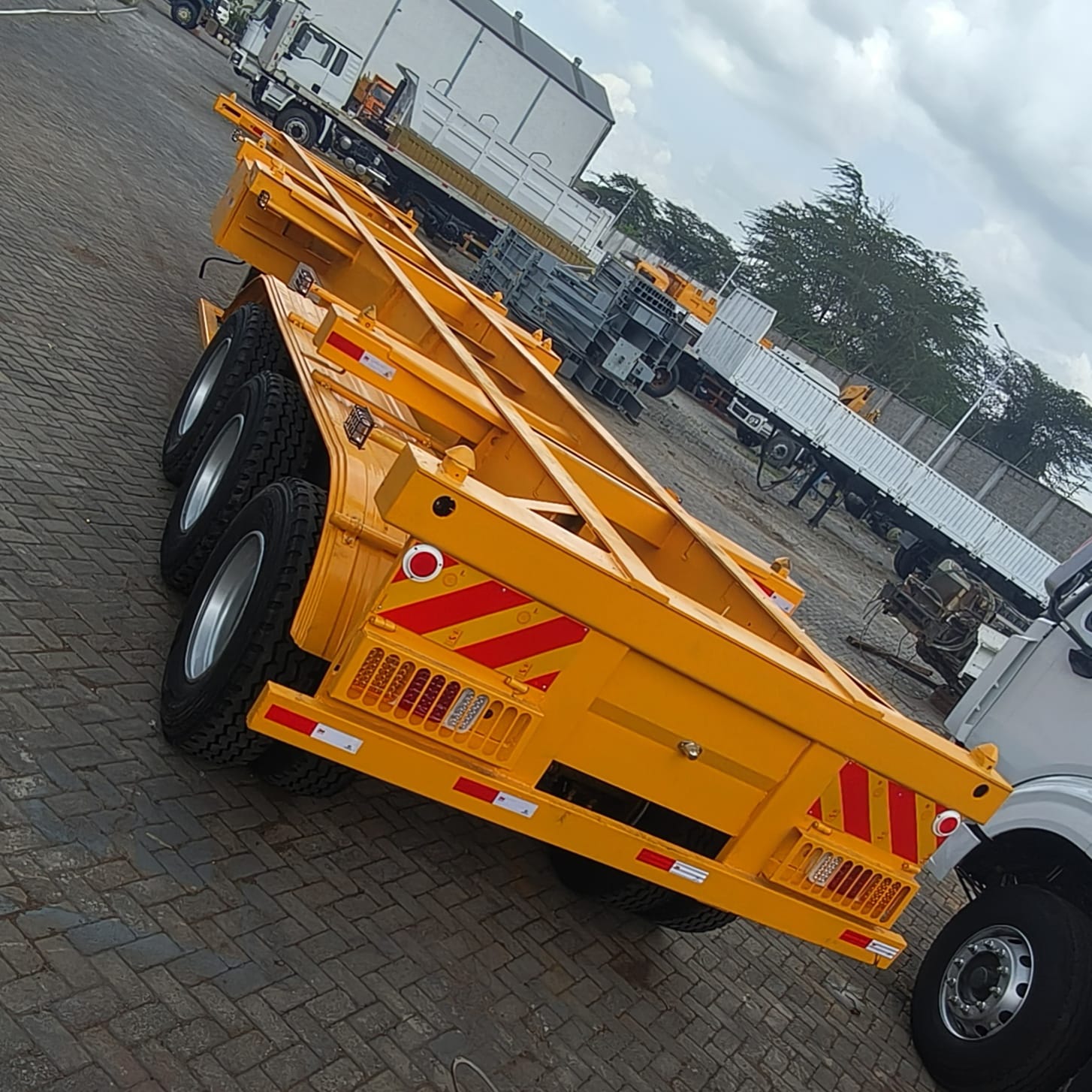 CIMC Skeletal Trailer 1